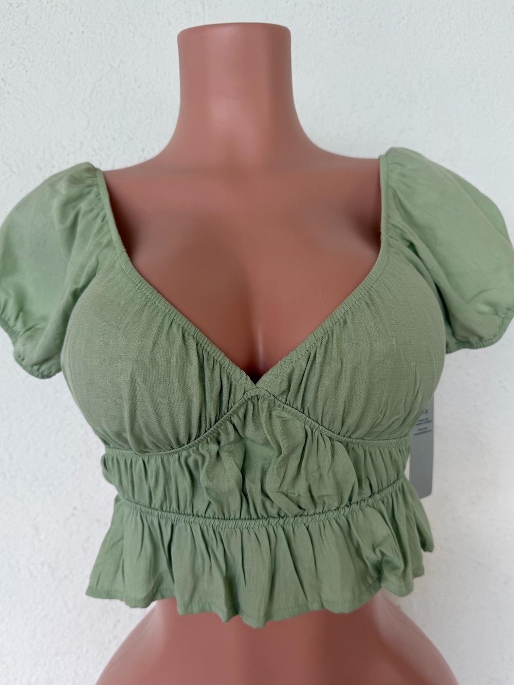 iris Olive Green Puff Sleeve Smocked Crop Top